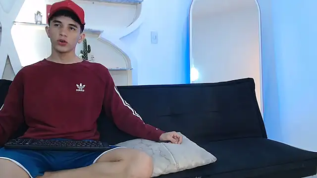 THREE GUYS HOT online show from 23, 10, 2025