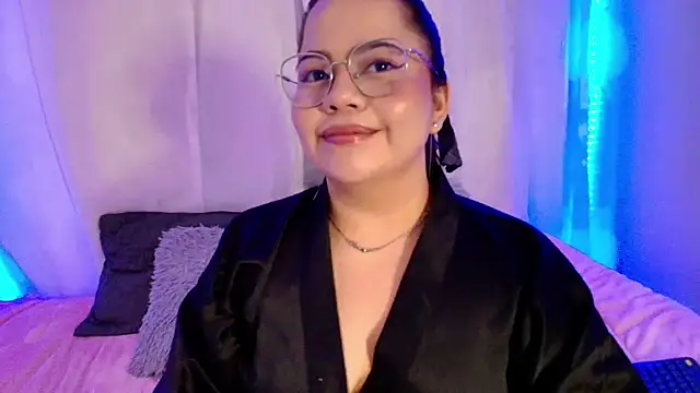 Snapshot of LilyRousee chatting on 3, 5, 2026 LilyRousee online show from 3, 5, 2026