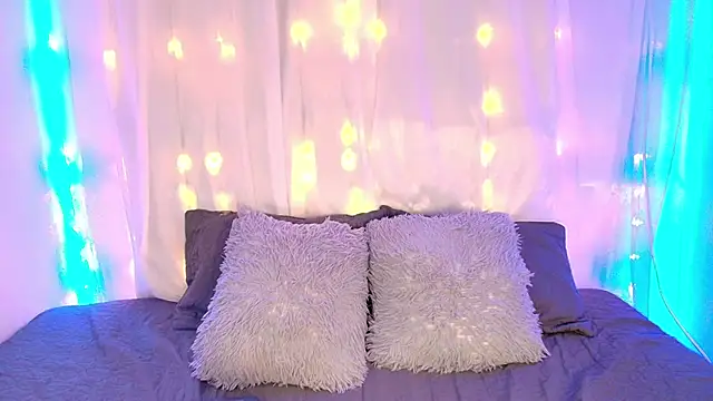 Snapshot of LilyRousee chatting on 27, 11, 2025 LilyRousee online show from 27, 11, 2025