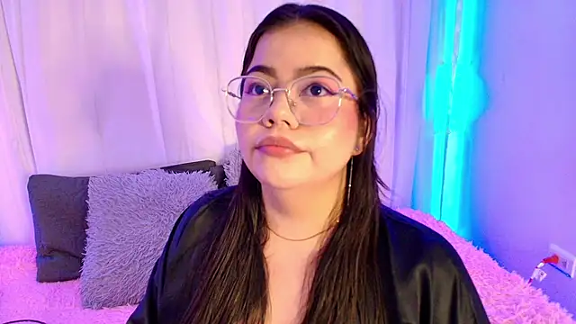 Snapshot of LilyRousee chatting on 2, 2, 2026 LilyRousee online show from 2, 2, 2026