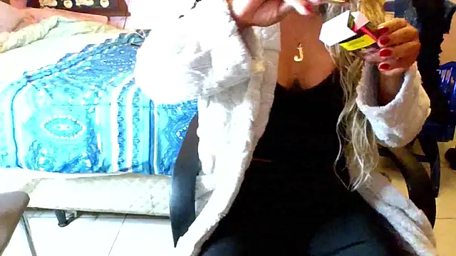 Snapshot of ju_muniz01 chatting on 10, 7, 2026 ju muniz01 online show from 10, 7, 2026