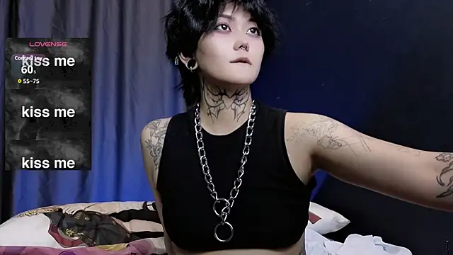 GothXRaven online show from 17, 10, 2025