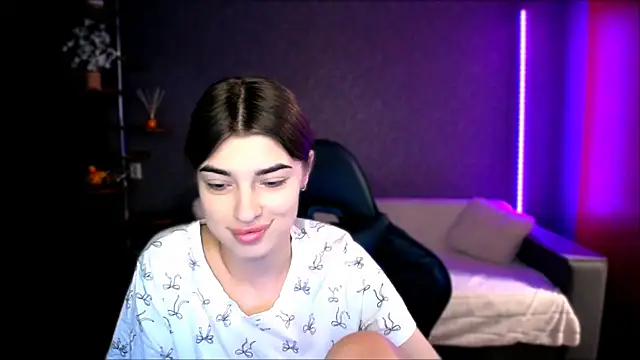 Snapshot of Dianaa_Lee0 chatting on 19, 9, 2025 Dianaa Lee0 online show from 19, 9, 2025