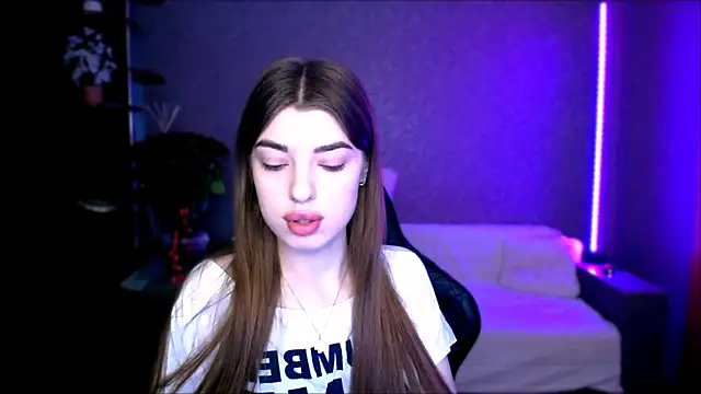 Dianaa Lee0 online show from 29, 11, 2025