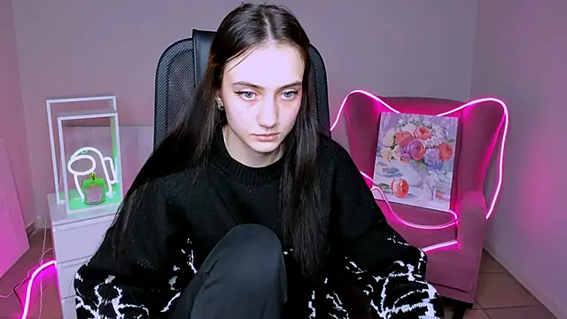 Snapshot of olivianorton chatting on 16, 11, 2025 olivianorton online show from 16, 11, 2025