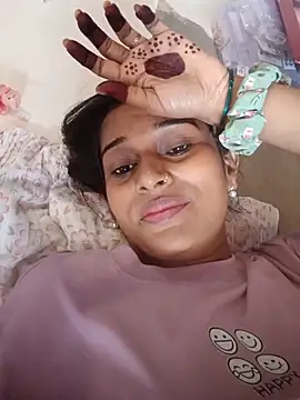 Snapshot of hotshreya69 chatting on 8, 10, 2025 hotshreya69 online show from 8, 10, 2025