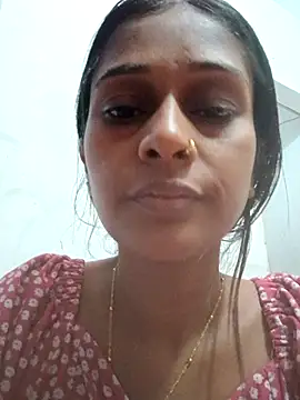 Snapshot of hotshreya69 chatting on 29, 10, 2025 hotshreya69 online show from 29, 10, 2025