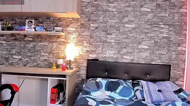 Theimperialboys  online show from 4, 12, 2025