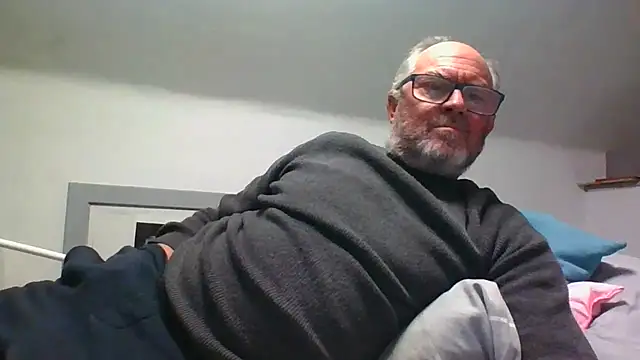 naughtygrandad1 online show from 17, 12, 2025