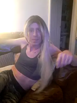 Snapshot of LAXdesires chatting on 8, 11, 2025 LAXdesires online show from 8, 11, 2025