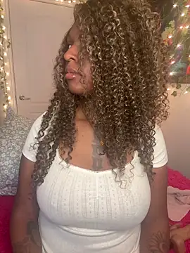 MistiSavannah online show from 28, 3, 2026