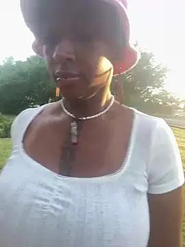 Snapshot of MistiSavannah chatting on 24, 5, 2026 MistiSavannah online show from 24, 5, 2026