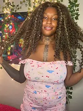 Snapshot of MistiSavannah chatting on 25, 7, 2026 MistiSavannah online show from 25, 7, 2026
