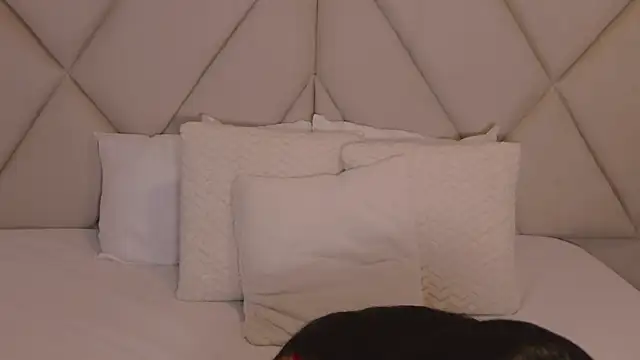Snapshot of CharlotteeBrownn chatting on 10, 5, 2026 CharlotteeBrownn online show from 10, 5, 2026