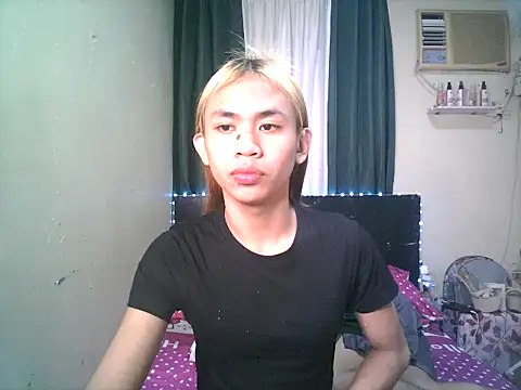 Snapshot of Sweet-shopia chatting on 18, 12, 2025 Sweet-shopia online show from 18, 12, 2025