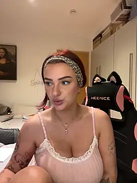 OliviaaFischer online show from 17, 4, 2026