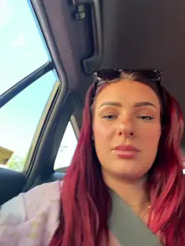Snapshot of OliviaaFischer chatting on 23, 4, 2026 OliviaaFischer online show from 23, 4, 2026