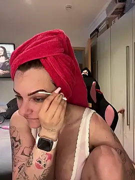 Snapshot of OliviaaFischer chatting on 25, 5, 2026 OliviaaFischer online show from 25, 5, 2026