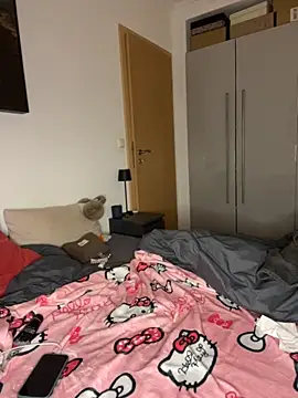 Snapshot of OliviaaFischer chatting on 23, 11, 2025 OliviaaFischer online show from 23, 11, 2025