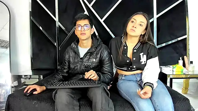 Noa Arez online show from 8, 10, 2025