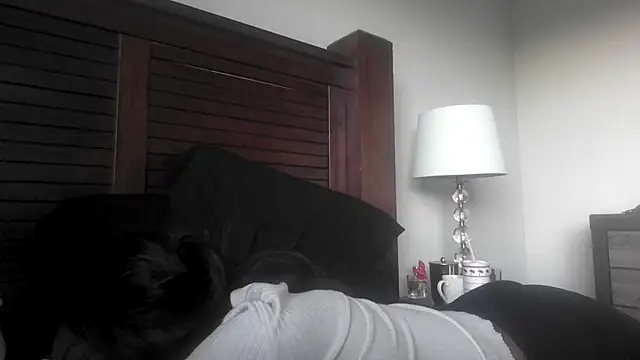 Snapshot of Marlowlovee chatting on 29, 10, 2025 Marlowlovee online show from 29, 10, 2025