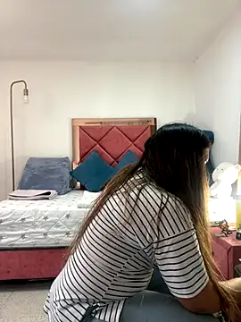 emma hot2006 online show from 8, 10, 2025