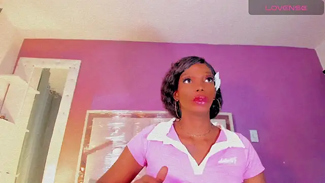 Sara hot12112 online show from 20, 6, 2026
