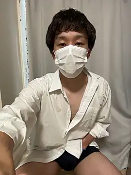 Snapshot of gHayato chatting on 28, 10, 2025 gHayato online show from 28, 10, 2025