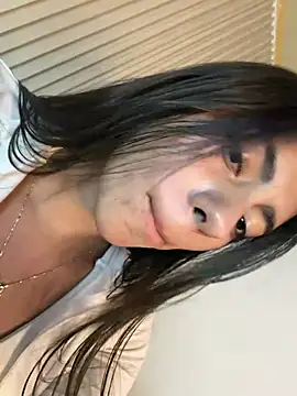 Snapshot of LilybethGray chatting on 11, 6, 2026 LilybethGray online show from 11, 6, 2026