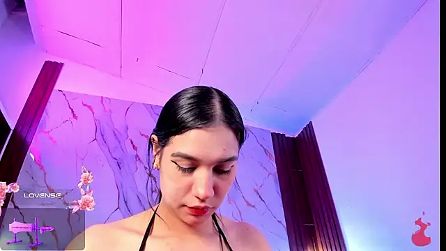 Emmiicute online show from 10, 3, 2026