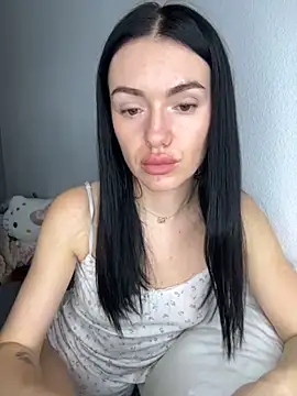 Snapshot of karrr__aaa chatting on 14, 11, 2025 karrr aaa online show from 14, 11, 2025