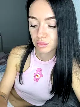 Snapshot of karrr__aaa chatting on 10, 10, 2025 karrr aaa online show from 10, 10, 2025