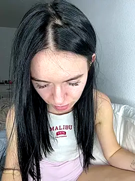 Snapshot of karrr__aaa chatting on 13, 11, 2025 karrr aaa online show from 13, 11, 2025