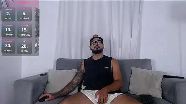 Snapshot of Eric_Evans1 chatting on 22, 10, 2025 Eric Evans1 online show from 22, 10, 2025