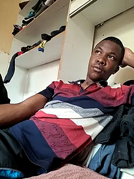Snapshot of sweetdickboy2 chatting on 28, 9, 2025 sweetdickboy2 online show from 28, 9, 2025