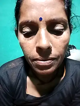 Snapshot of Suhana_pandit chatting on 9, 10, 2025 Suhana pandit online show from 9, 10, 2025
