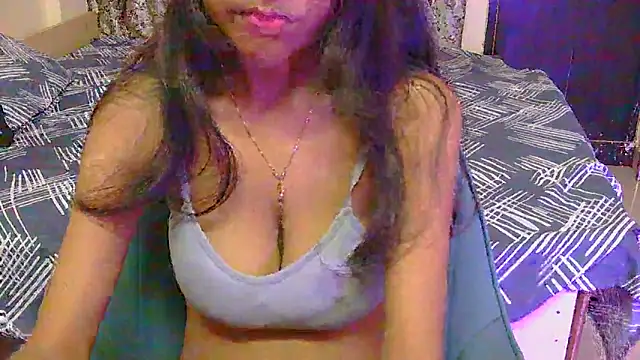 Snapshot of hoty-priya chatting on 20, 5, 2026 hoty-priya online show from 20, 5, 2026