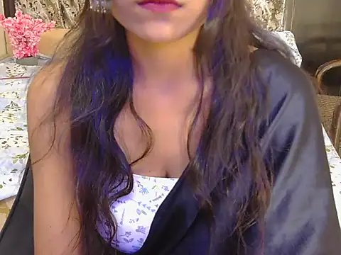 Snapshot of hoty-priya chatting on 16, 10, 2025 hoty-priya online show from 16, 10, 2025