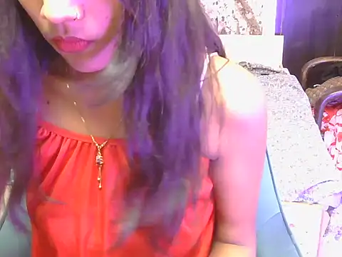 hoty-priya online show from 12, 4, 2026