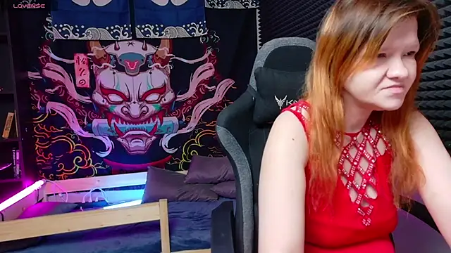 Nora lovvvv online show from 22, 12, 2025