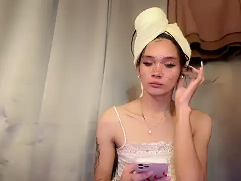 anastasia cums online show from 28, 10, 2025