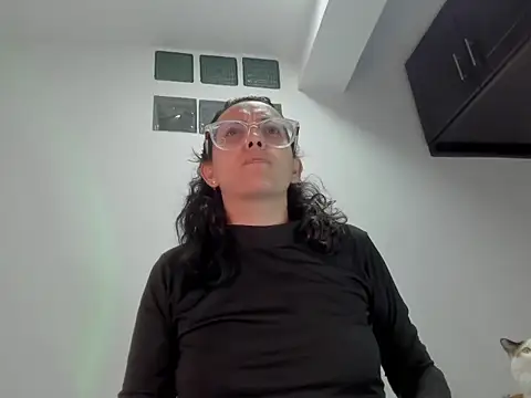 dalila macherano1 online show from 16, 10, 2025