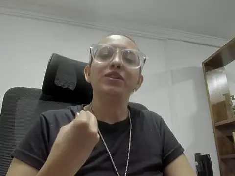 dalila macherano1 online show from 24, 10, 2025