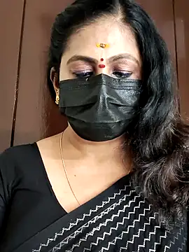 Sweetie swetha37 online show from 4, 10, 2025