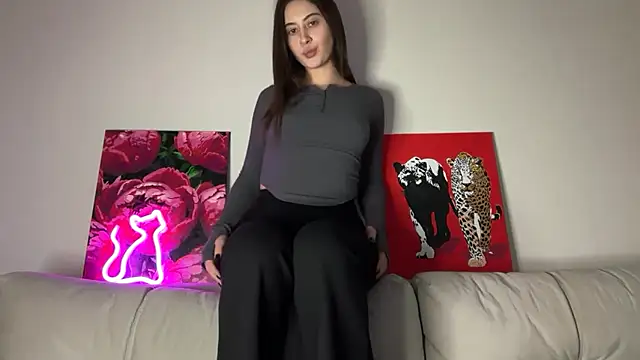 StellarAlice online show from 3, 5, 2026