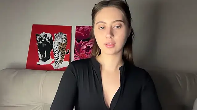 StellarAlice online show from 2, 4, 2026