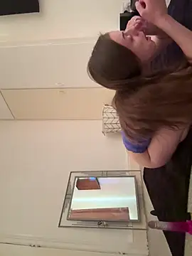 cutietootie02 online show from 22, 4, 2026