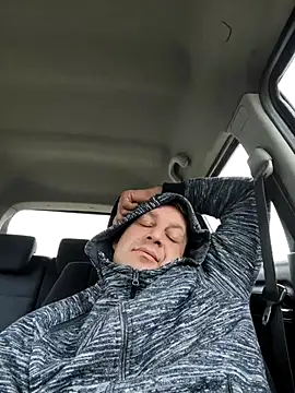 Snapshot of FleetedMusing chatting on 20, 10, 2025 FleetedMusing online show from 20, 10, 2025