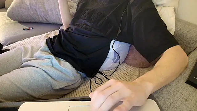 Breezydicksn online show from 28, 11, 2025