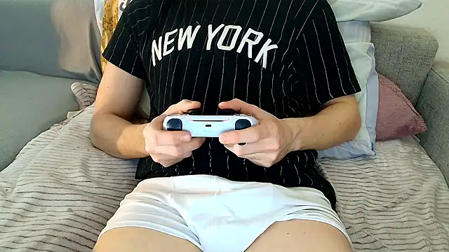 Breezydicksn online show from 8, 1, 2026